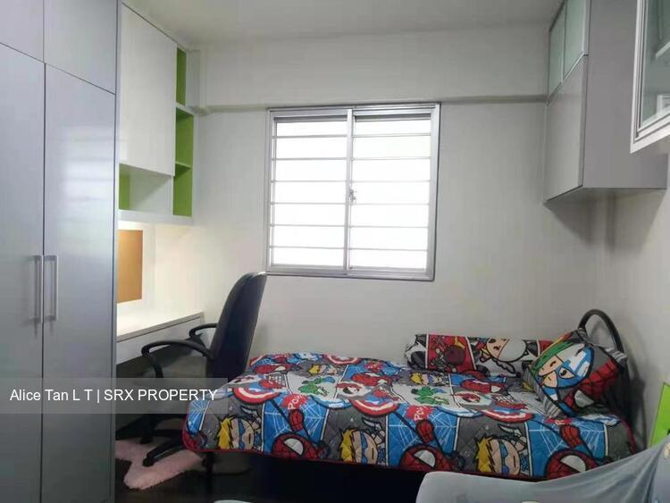 Blk 136 Bukit Batok West Avenue 6 (Bukit Batok), HDB 3 Rooms #415323931